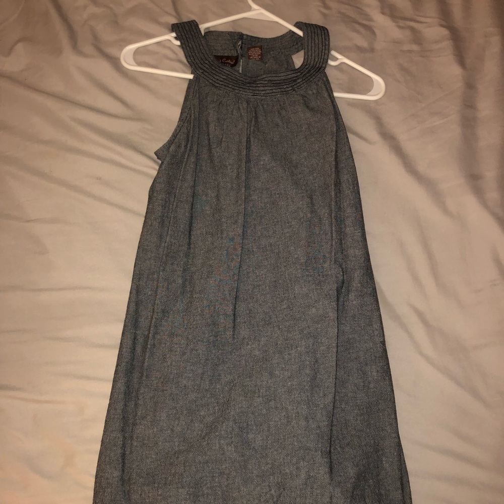 gray dress